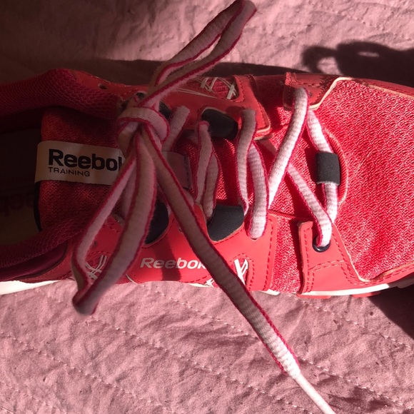 Reebok training shoes pink size 8 - Picture 4 of 5